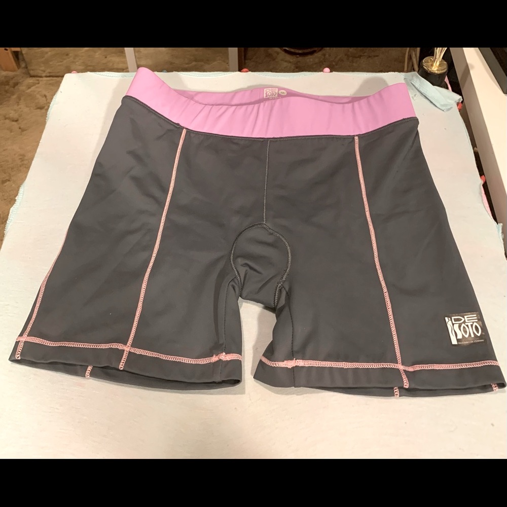 DE SOTO Cycling Shorts EUC